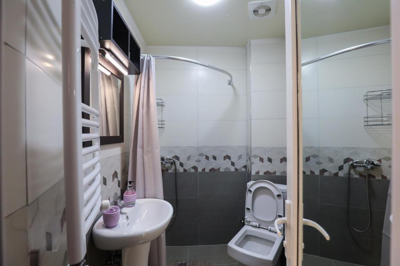 Hotel Sagu 쿠타이시 외부 사진